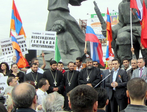 Москва, 24 апреля 2012 г. Митинг, посвященный 97-й годовщине геноцида армян в Османской империи 1915-1922 гг., на площади Краснопресненской заставы. Фото предоставлено общественной организацией "Русско-армянское содружество"