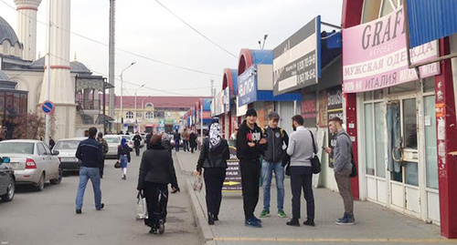 На рынке Беркат. Грозный. 24 марта 2015. Фото Ахмеда Альдебирова для "Кавказского узла"