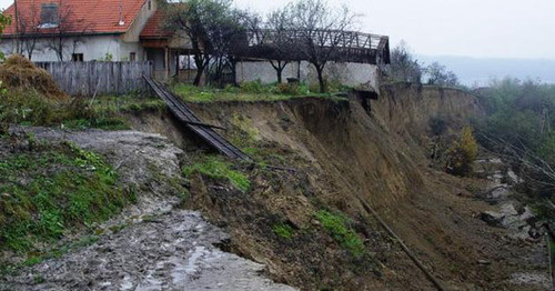 Оползневая зона в Малгобекском районе Ингушетии. Фото http://admin.kavtoday.ru/15261