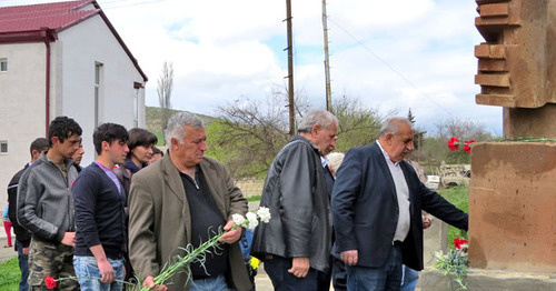 Акция памяти жертв трагических событий 1992 года в селе Марага, состоялась  в селе Нор Марага  в Мартакертском районе Нагорного Карабаха, 10 апреля 2017 г. Фото Алвард Григорян для "Кавказского узла"