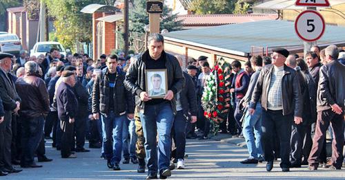 Владимир Цкаев похоронен в родовом селе Кобань. Северная Осетия, 4 ноября 2015 года. Фото Эммы Марзоевой для "Кавказского узла"