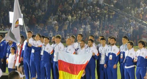 Сборная Южной Осетии на открытии чемпионата ConIFA в Степанакерте. Фото Алвард Григорян для "Кавказского узла".