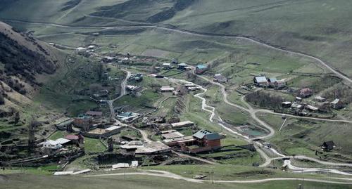 Cеление Старая (Горная) Саниба в Пригородном районе Северной Осетии. Фото: Иосиф Короткий (Iosif Korotkij) https://ru.wikipedia.org