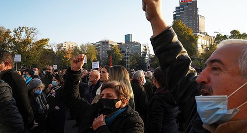 Митинг в Ереване. 13 ноября 2020 года. Фото: REUTERS/Artem Mikryukov