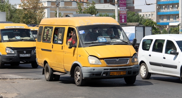 Маршрутки в Астрахани, фото: fotobus.msk.ru