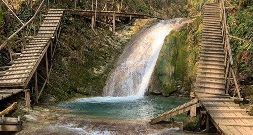 Водопад в Сочинском нацпарке. Фото: пресс-служба нацпарка https://t.me/npsochi_official