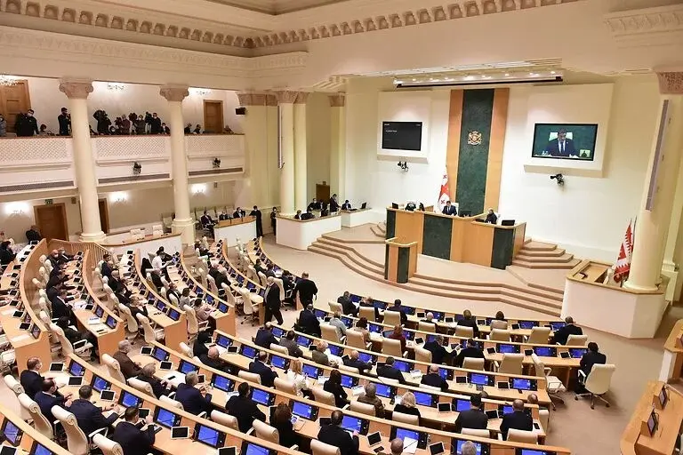 Парламент Грузии. Фото: "Новости-Грузия" https://www.newsgeorgia.ge/parlament-gruzii-ne-smog-izbrat-narodnogo-zashhitnika-kak-jeto-proizoshlo-i-chto-dalshe/