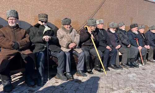 Участники митинга в селе Ярык-су Новолакского района Дагестана. 23 февраля 2025 года. Фото предоставлено "Кавказскому узлу" организаторами мероприятия.